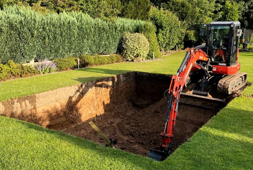 Poolbau